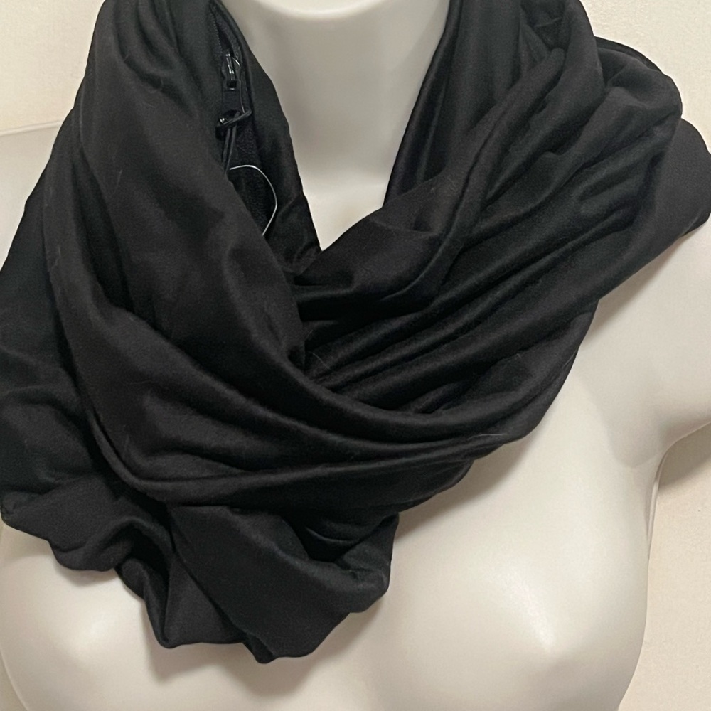 Yoga infinity Black Scarf